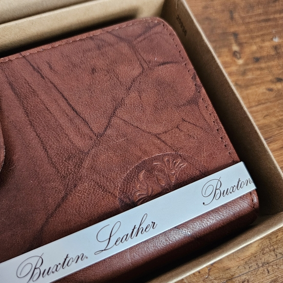Buxton Brown Leather Wallet Womens Bifold New In Box W/ Photo Holder Insert - Picture 4 of 13